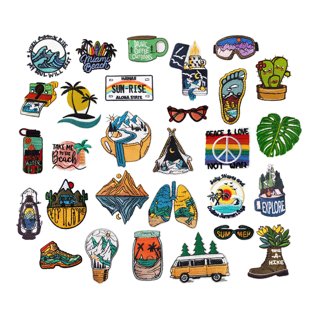 High Quality Mountain River Scenery Iron on Embroidered Tourist Souvenir Patches Badge for Keychain