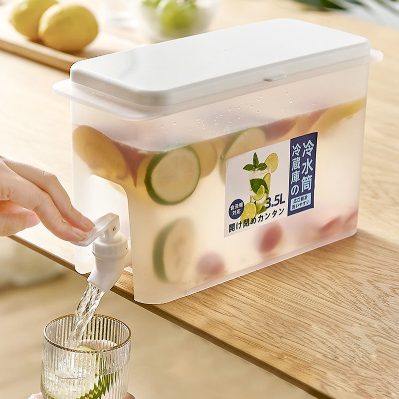 Refrigerator cold kettle cold water bottle fruit juice jug water jug dispenser with faucet cold kettle summer