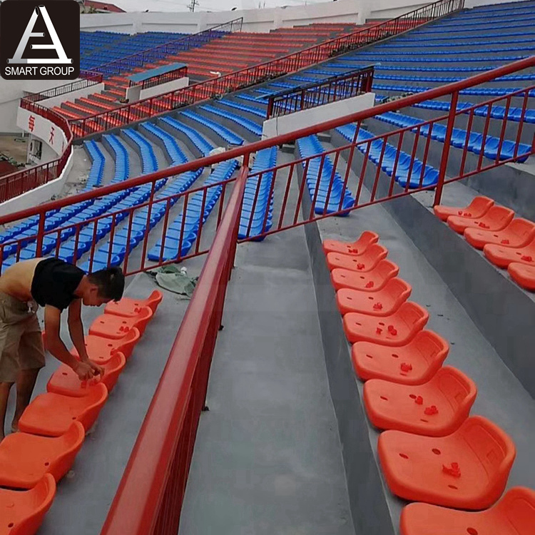 Выдувное формовочное HDPE сиденье/стул стадиона, много цветов прочные уличные сидения стадиона