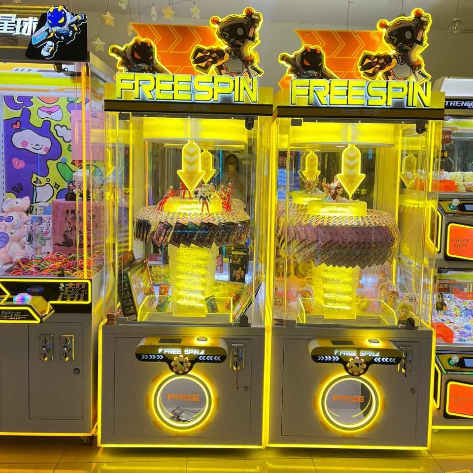 2023 Free Spin Game Room Equipment Spinning Carding Machine Gift Clipping Machine