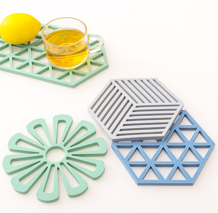 Table Protection Soft Silicone Waterproof Anti-slip Not Deforming Easy Cleaning Reusable Food Grade Silicone Pad Mat