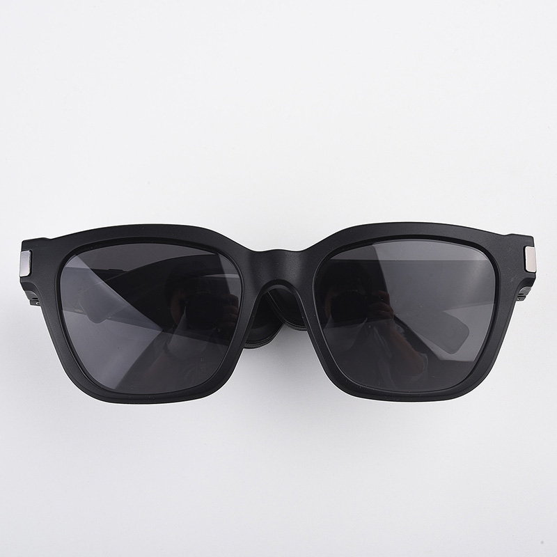 Sports Earphones Anti-UV Smart glasses Built-in Speaker Polarized High-tech Sunglasses Suitable for Android and IOS