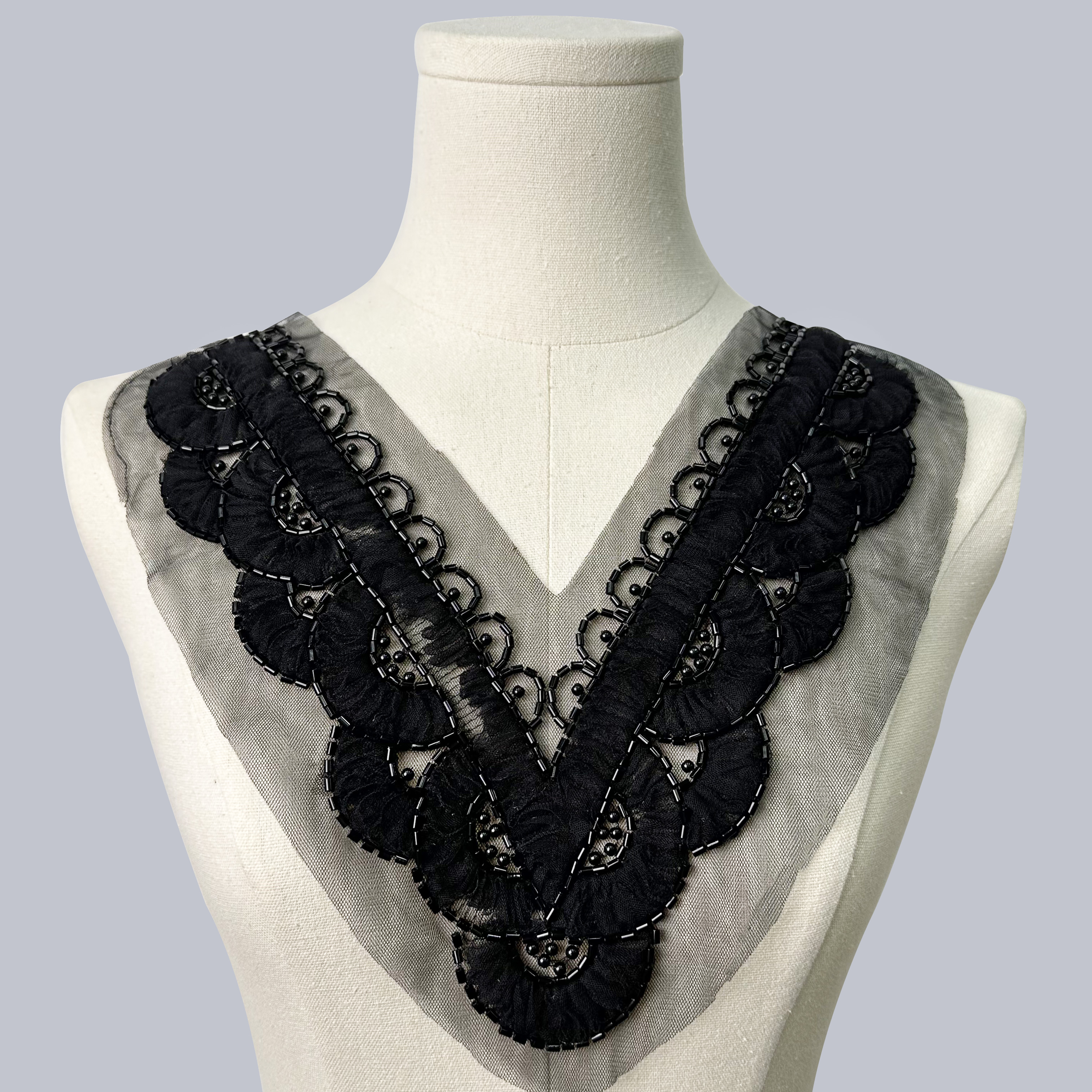 Manufacturer Direct Sales V-Neck Chicken Heart Collar Flower Mesh Lace Anti Slip Collar DIY Decorative Accessories
