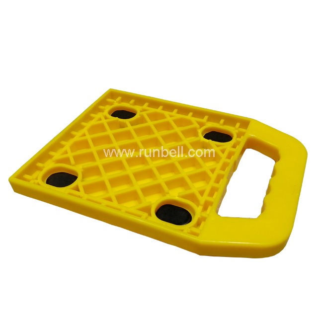 RV Stabilizing Jack Pad With Handle Helps Prevent Jacks From Sinking