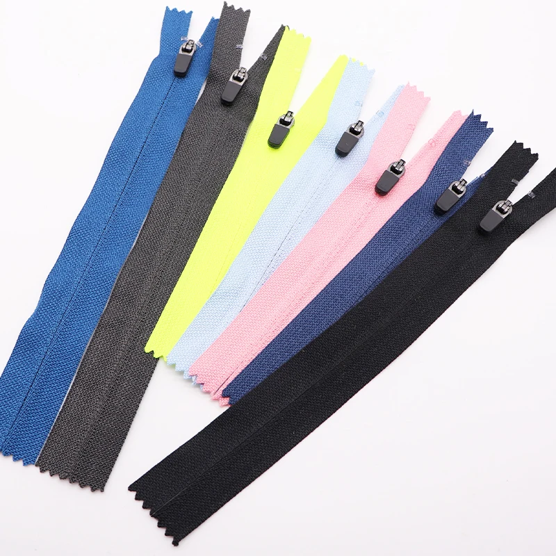 Top quality semi-auto lock rubber puller small zipper nylon zipper #3#5 reversible invisible zipper reverse for jersey