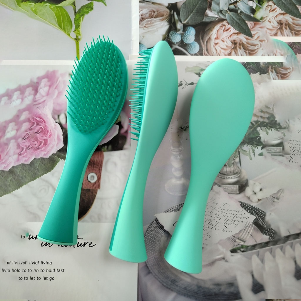Soft Matte Finishing Top Magic Hair Brush Hair Extension Tangle Personalized Detangling Hair Brush PVC Box Customized Logo Nylon