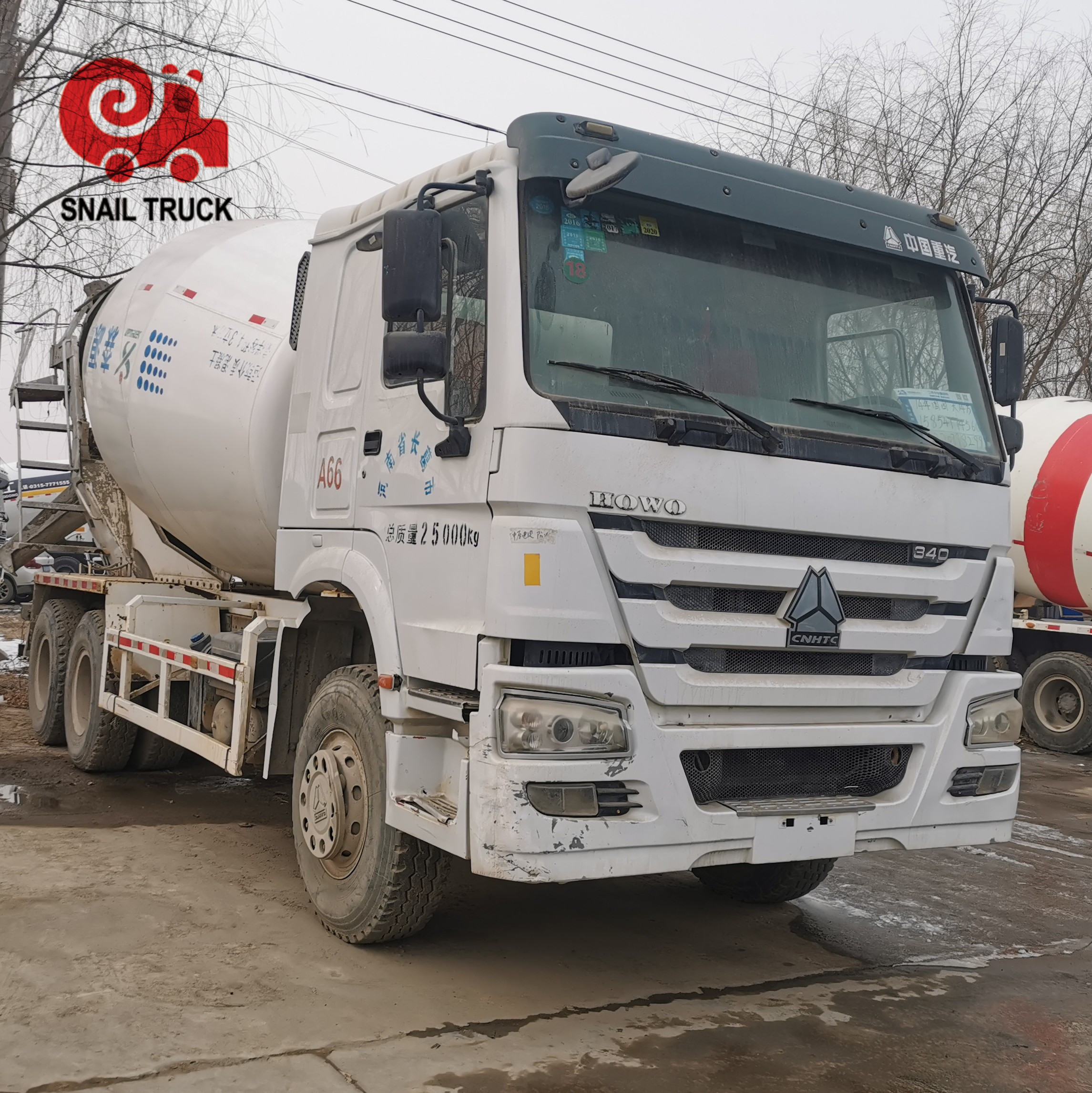 Used SINOTRUCK HOWO 10 Cubic Meter Cement concrete mixer truck For Sale
