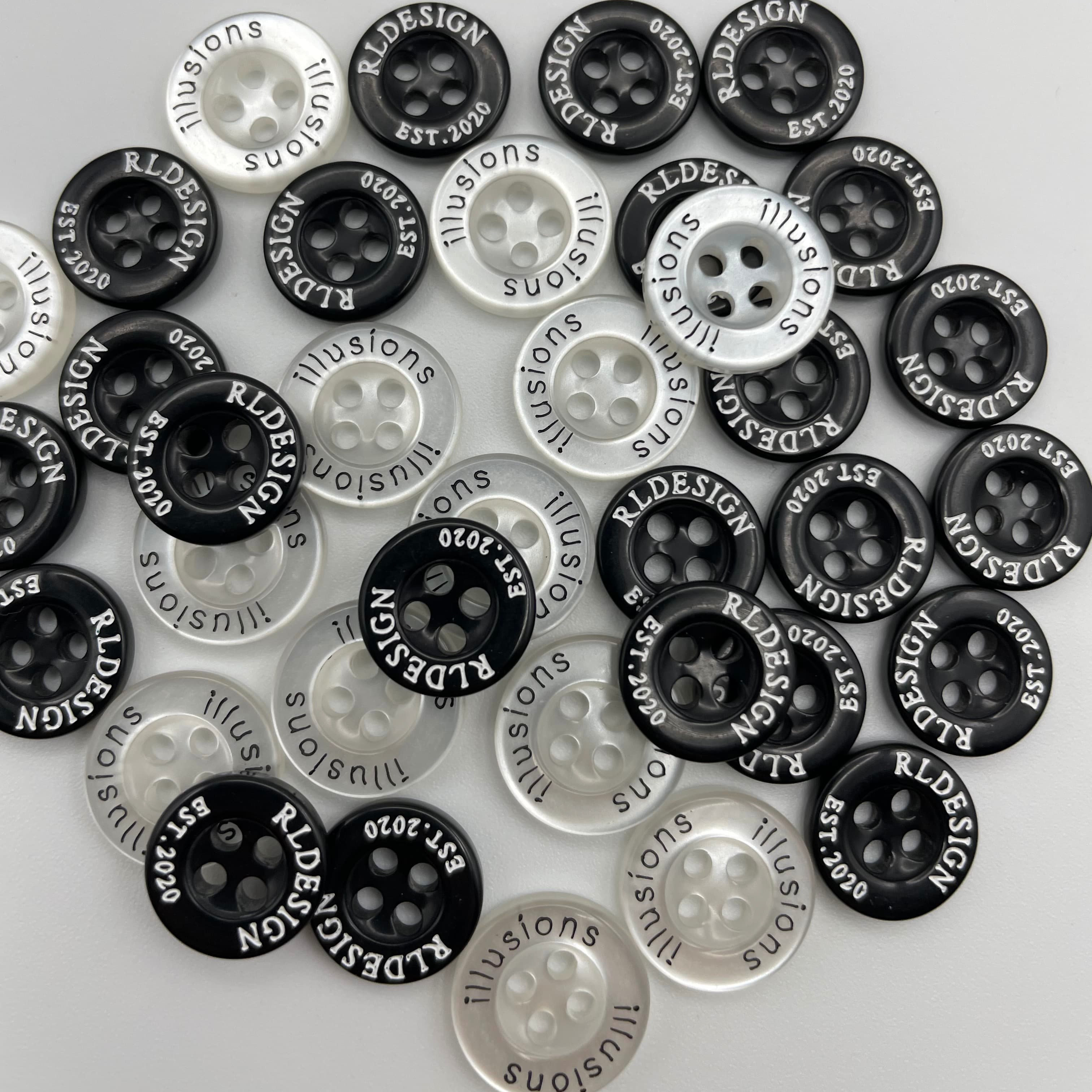 18L Custom Logo Engraving Round Resin Sewing Buttons for Shirt
