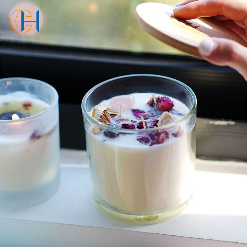 Оптовая продажа декоративных товаров для дома votive tealight винтажный прозрачный золотой стеклянный подсвечник с крышкой