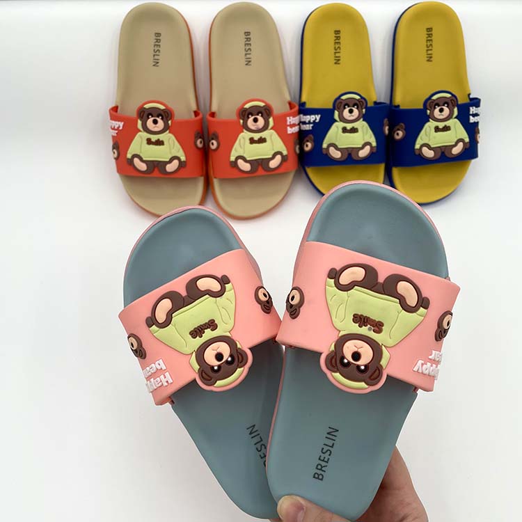 Cartoon Slippers for Kids Boys and Girls Children Pink Yellow Green Red Giraffe Light Blue Unisex Customized PVC Sandals