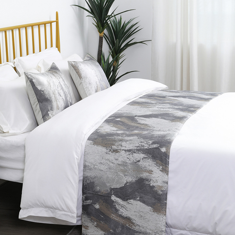 Factory wholesale luxury stain polyester jacquard abstract oil art bed runner cushion case set decor