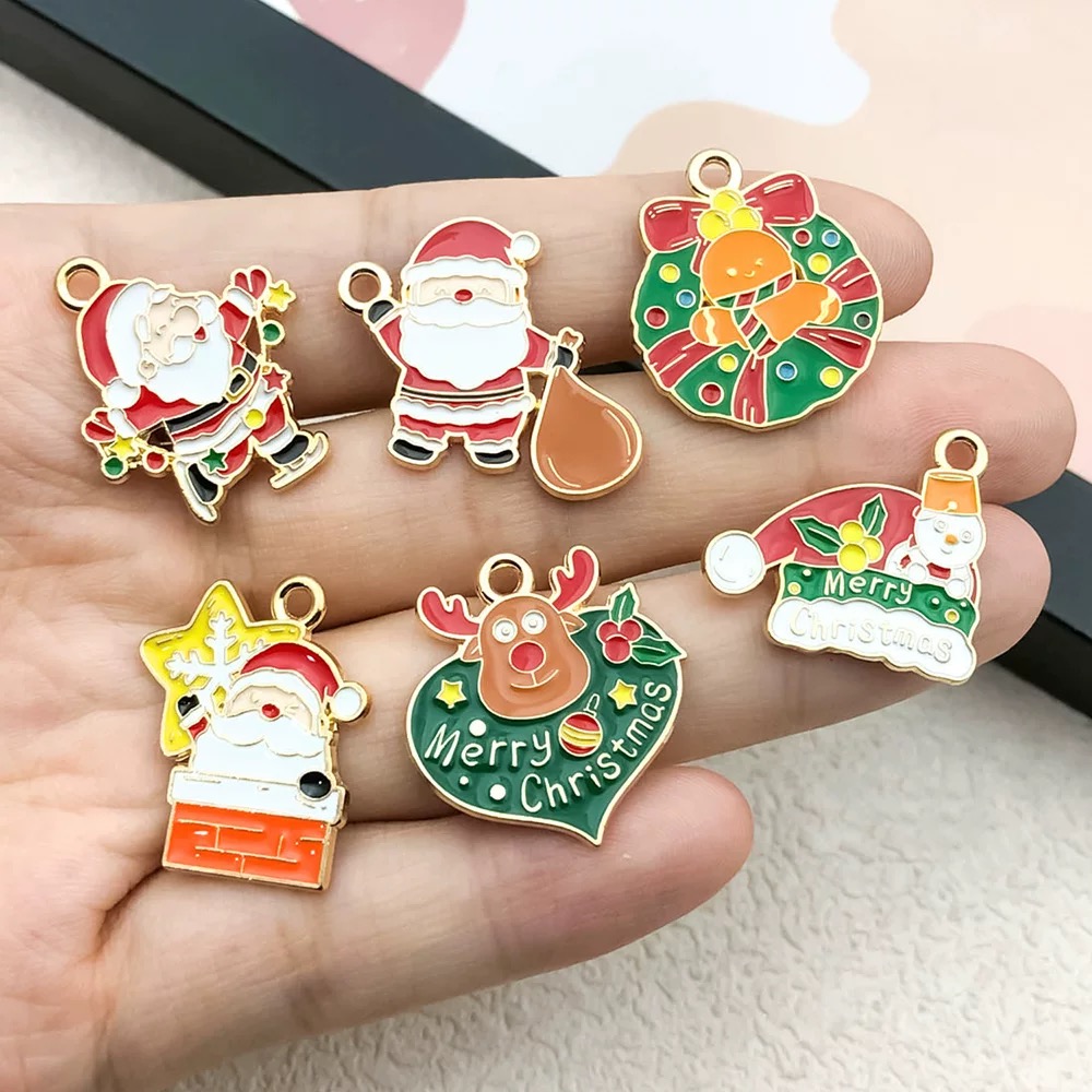 Christmas Snowflake Snowman Gingerbread Man Pendant Christmas Jewelry Party Decoration