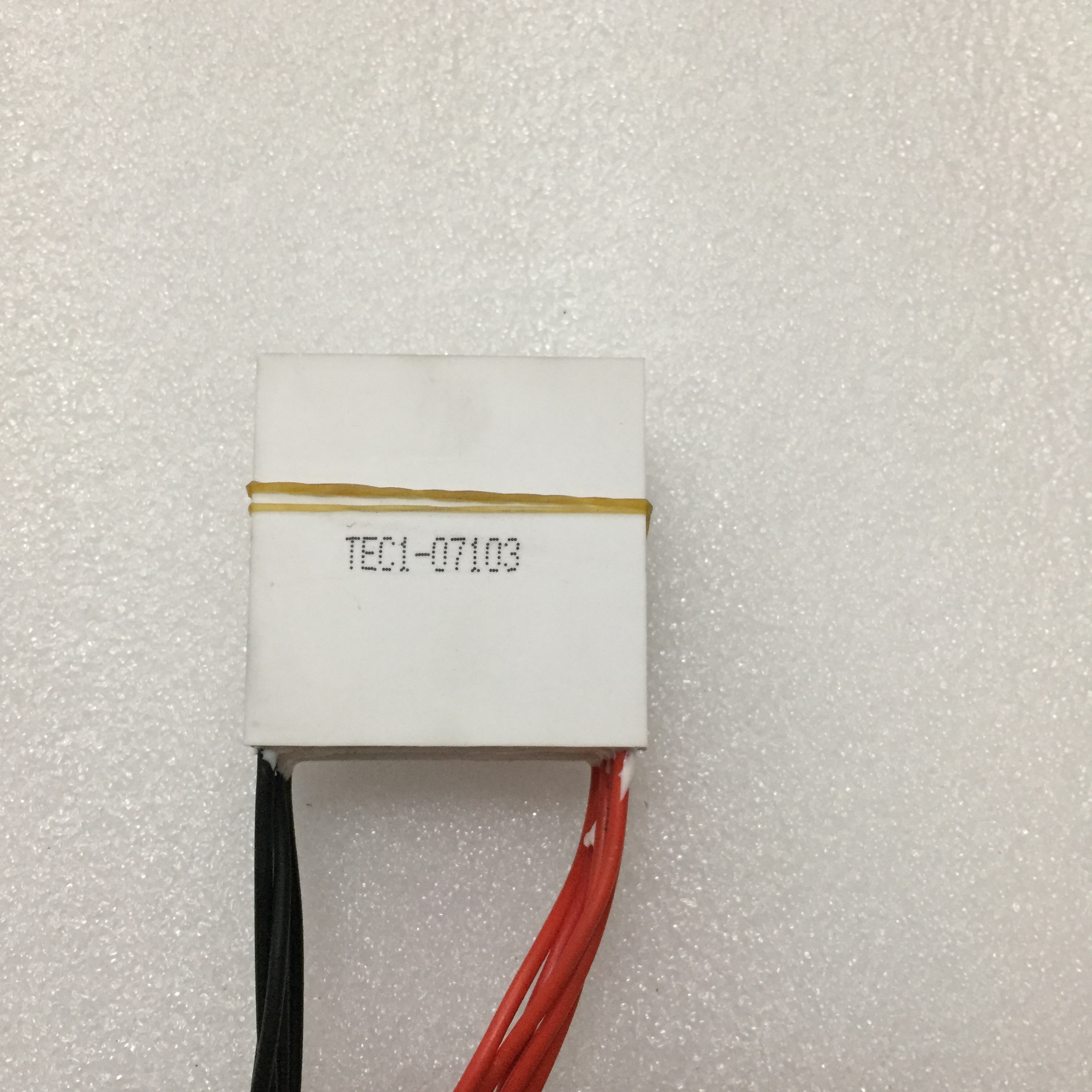 Термоэлектрический охладитель TEC1-12703 полупроводниковый 12V3A 40*40*4,5 мм Сотовый Пельтье