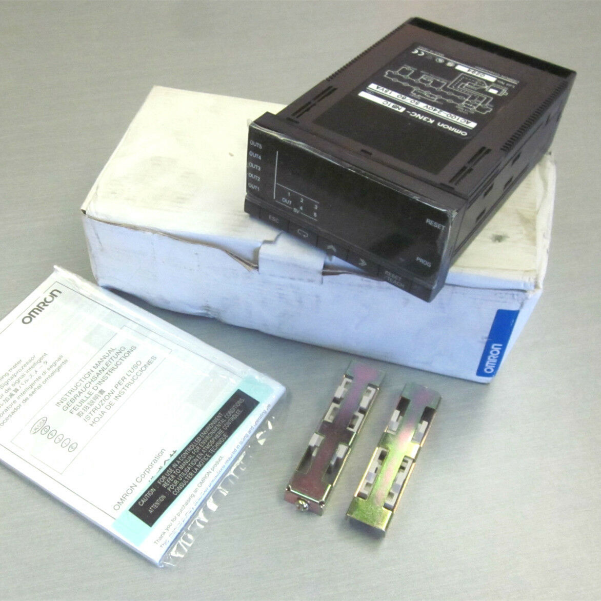 Omron счетчик H7CX-A4D-N DC12-24V