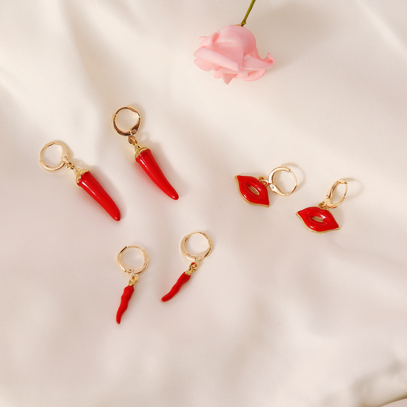 New Arrival Fashion Gold Earrings Personality Creative Red Pepper Lips Hoop Earrings Women Girls