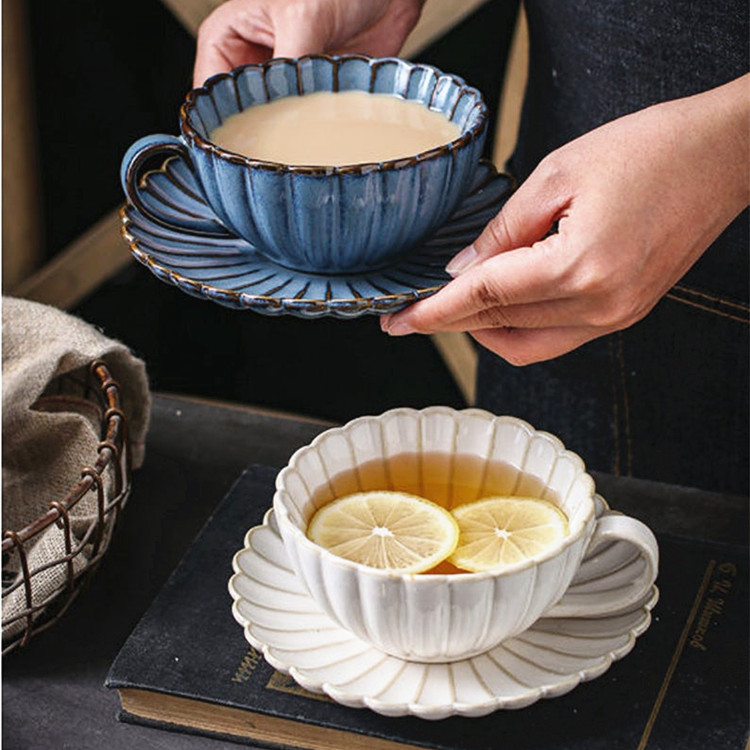 Nordic high quality coffee tea cup set flower shaped ceramic cappuccino cups with saucers