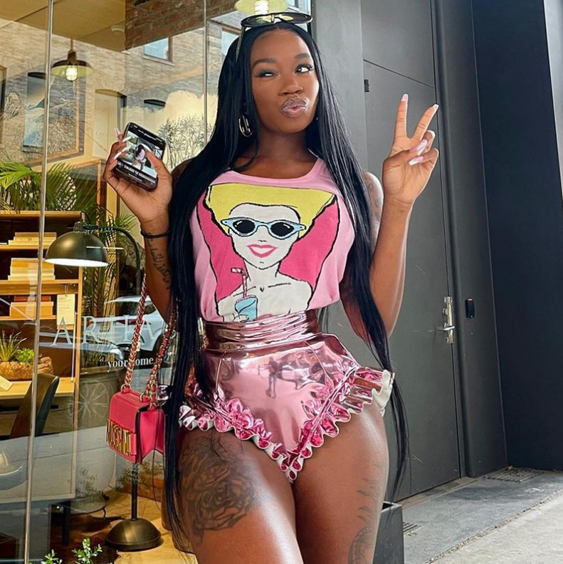 2021 In Stock Summer Fashion High Waist Scrunch Butt Ruffle Love Roses Booty Shorts Bling Faux Leather Women Shorts