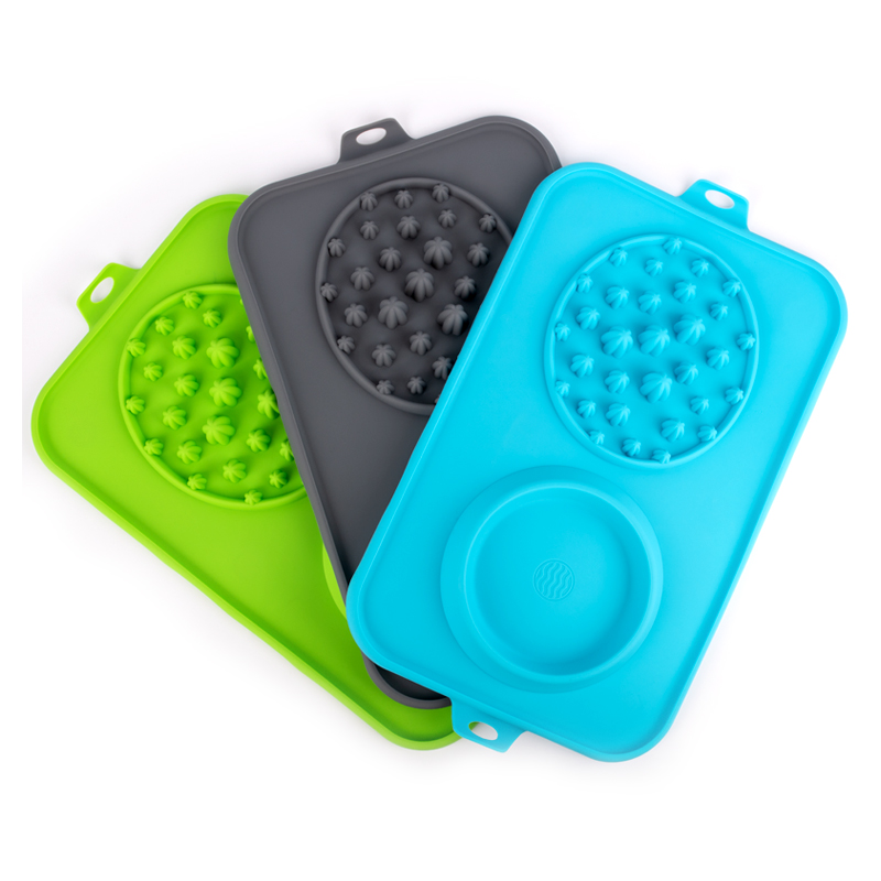 Eco-Friendly Non-Toxic Fun Feeder Bowl with No-Spill Non-Skid Silicone Mat Stainless Steel Bowl For Pets Dog Bowl Slow Feeder