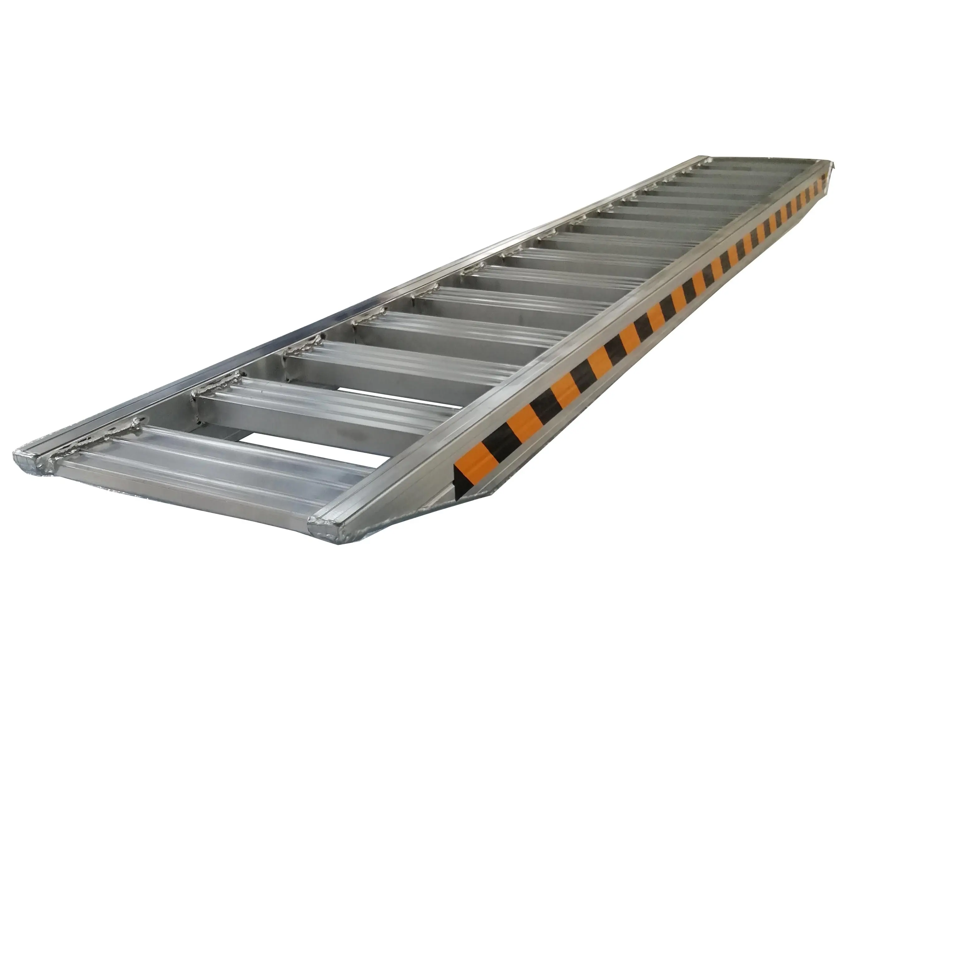 Aluminum loading ramps for mini excavators