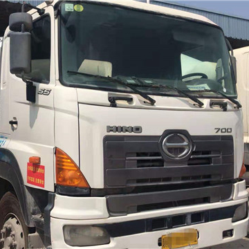 Б/у Бетономешалка Hino/ Isuzu, Hino 700 со скидкой, б/у Бетономешалка Hino