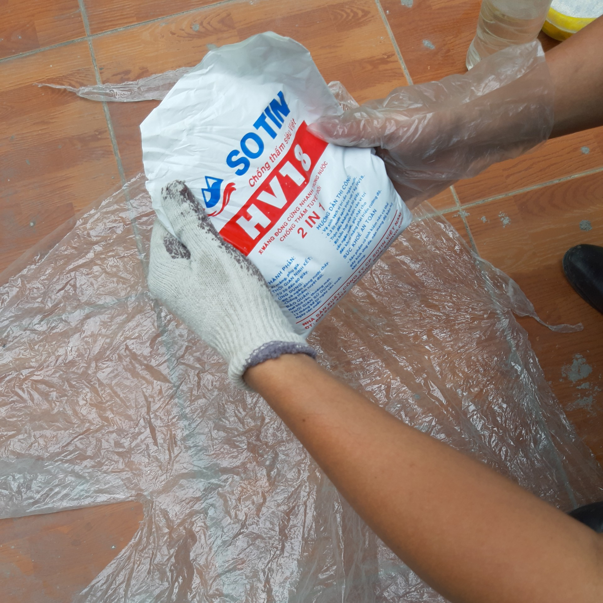 2 in 1 Rapid hardening cement into water and Waterproofing