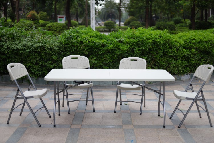 cheap Hot Sale outdoor garden 8 ft white plastic Folding rectangular table for camping party