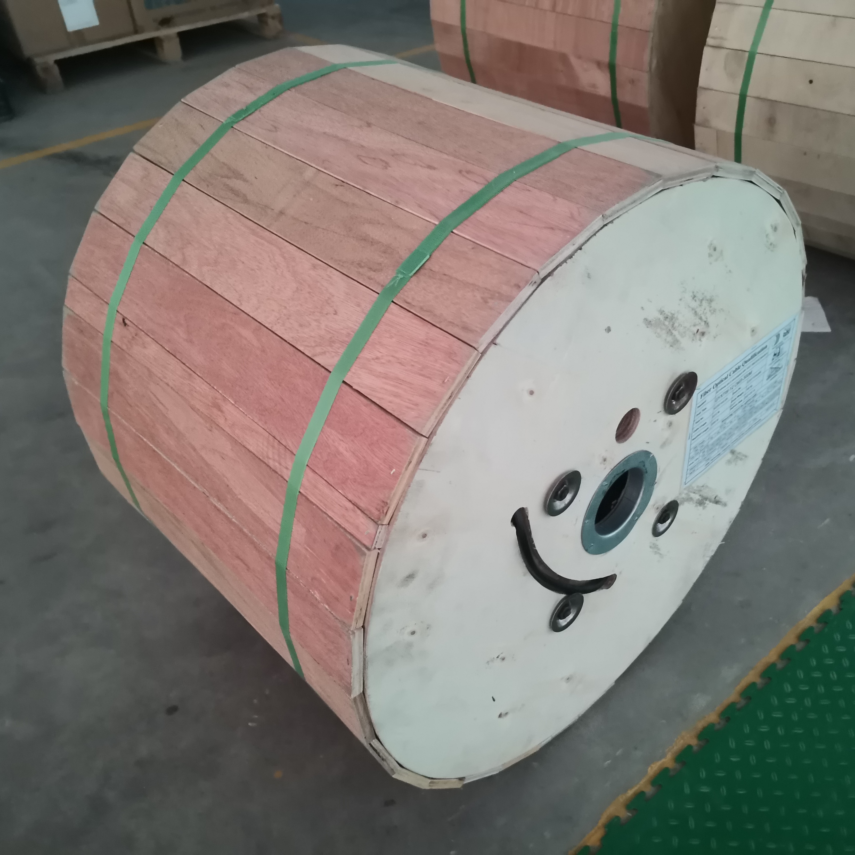 Factory CustomizedOutdoor Fiber Cable 4 12 24 Core SM G652D Steel Wire Strength Member Armored Fiber Optical Cable GYXTW53