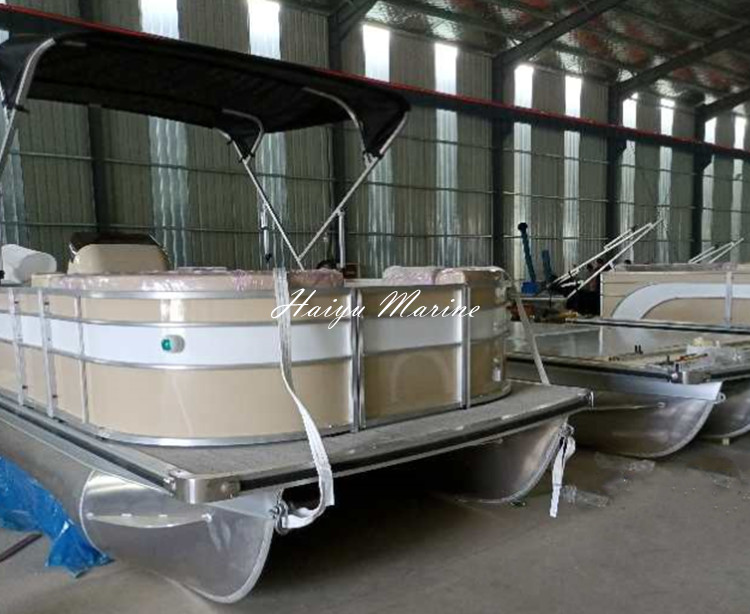 5.5m/19ft Aluminum alloy water party pontoon boat with bimini and sofa