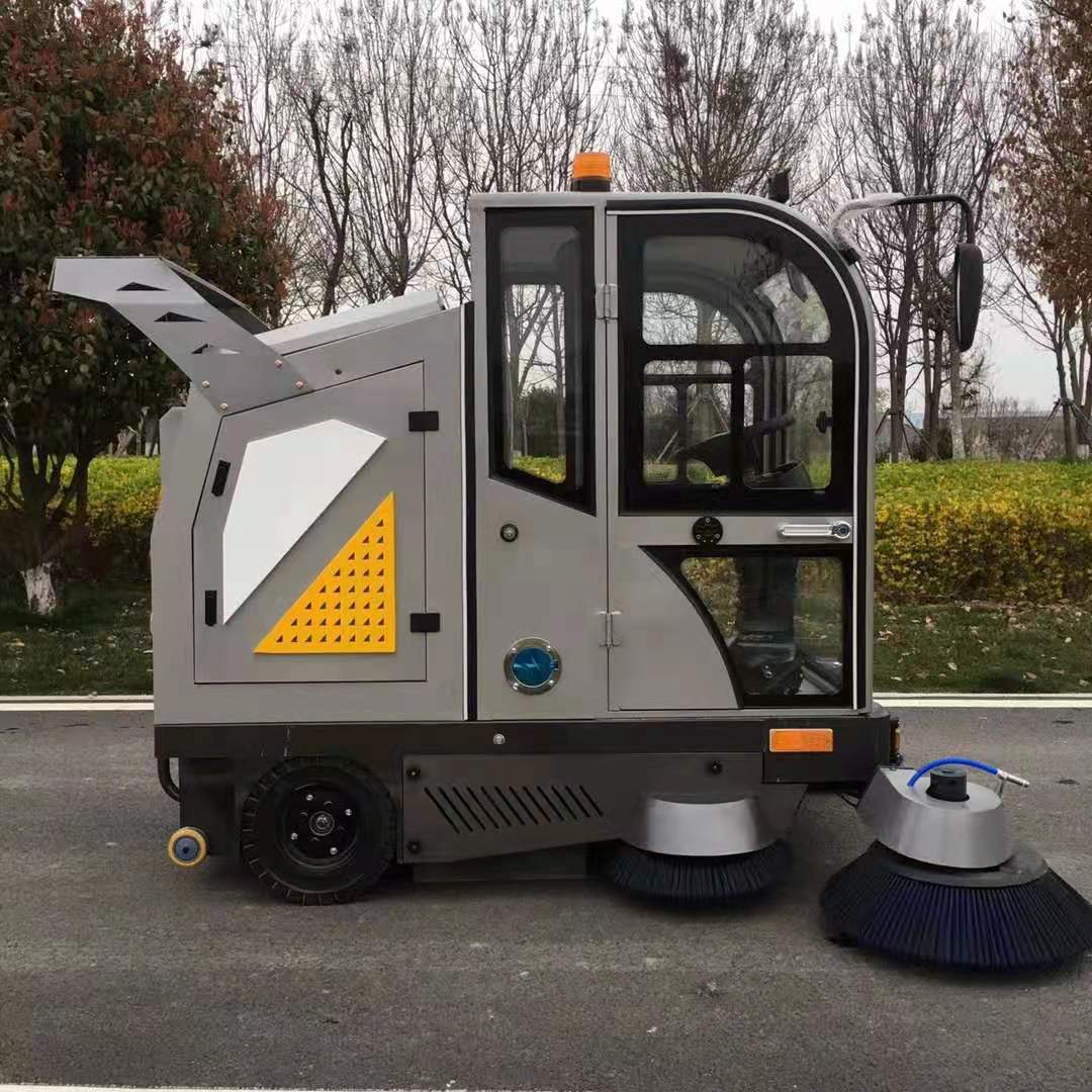 Fully enclosed electric battery sweeper small driving sweeping sweeper quality assurance
