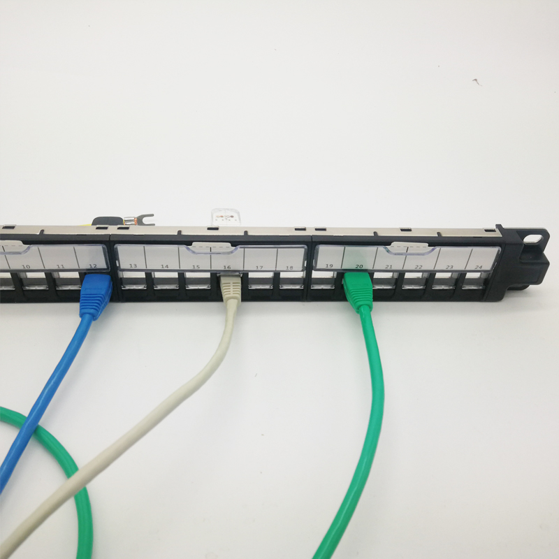 Новый дизайн 19 дюймов 1U s/ftp 24 портов пустой патч-панель с затвором