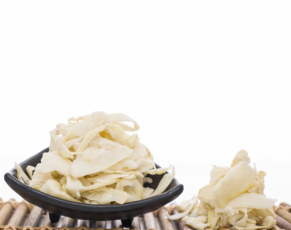 organic green food Fresh Water Dried Bamboo Shoots tender and clean