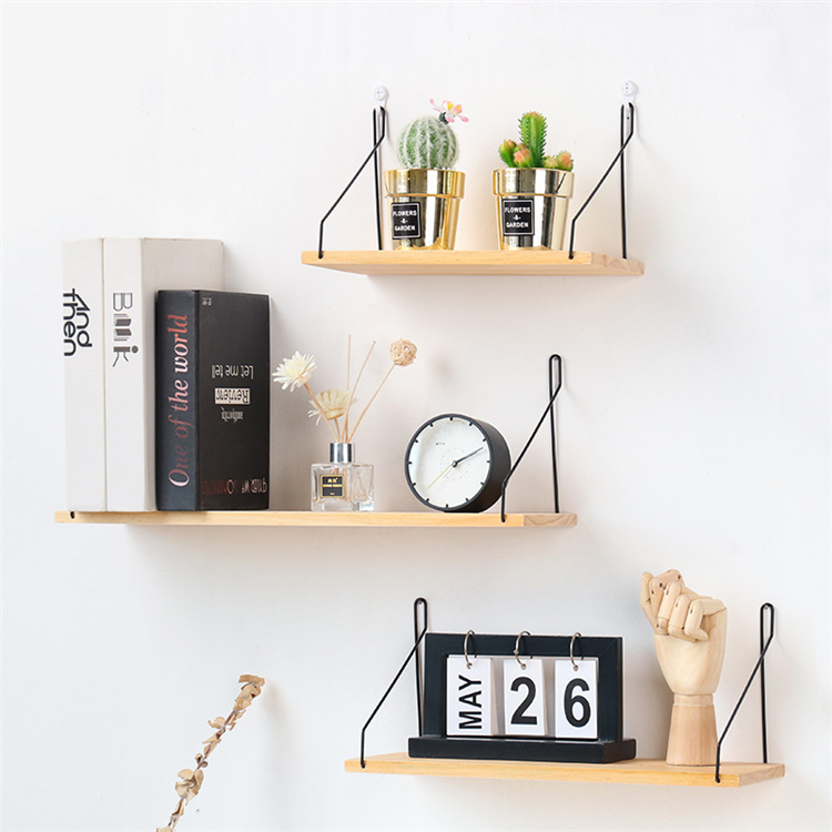 Simple wall iron frame and solid wood wrought iron wall mounted hook plate rack