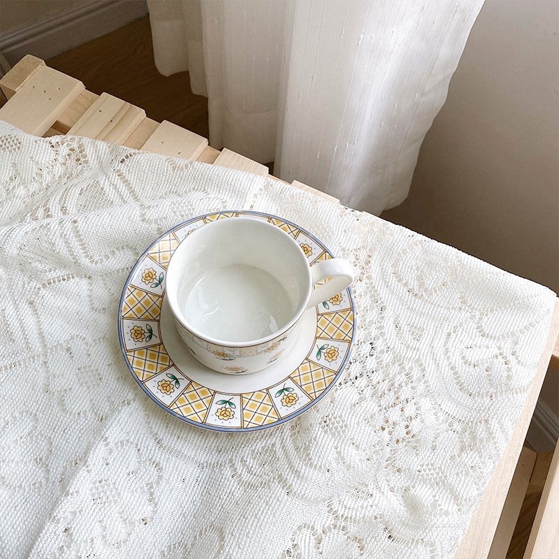 2021 Decorative Table Cloth With Lace Design