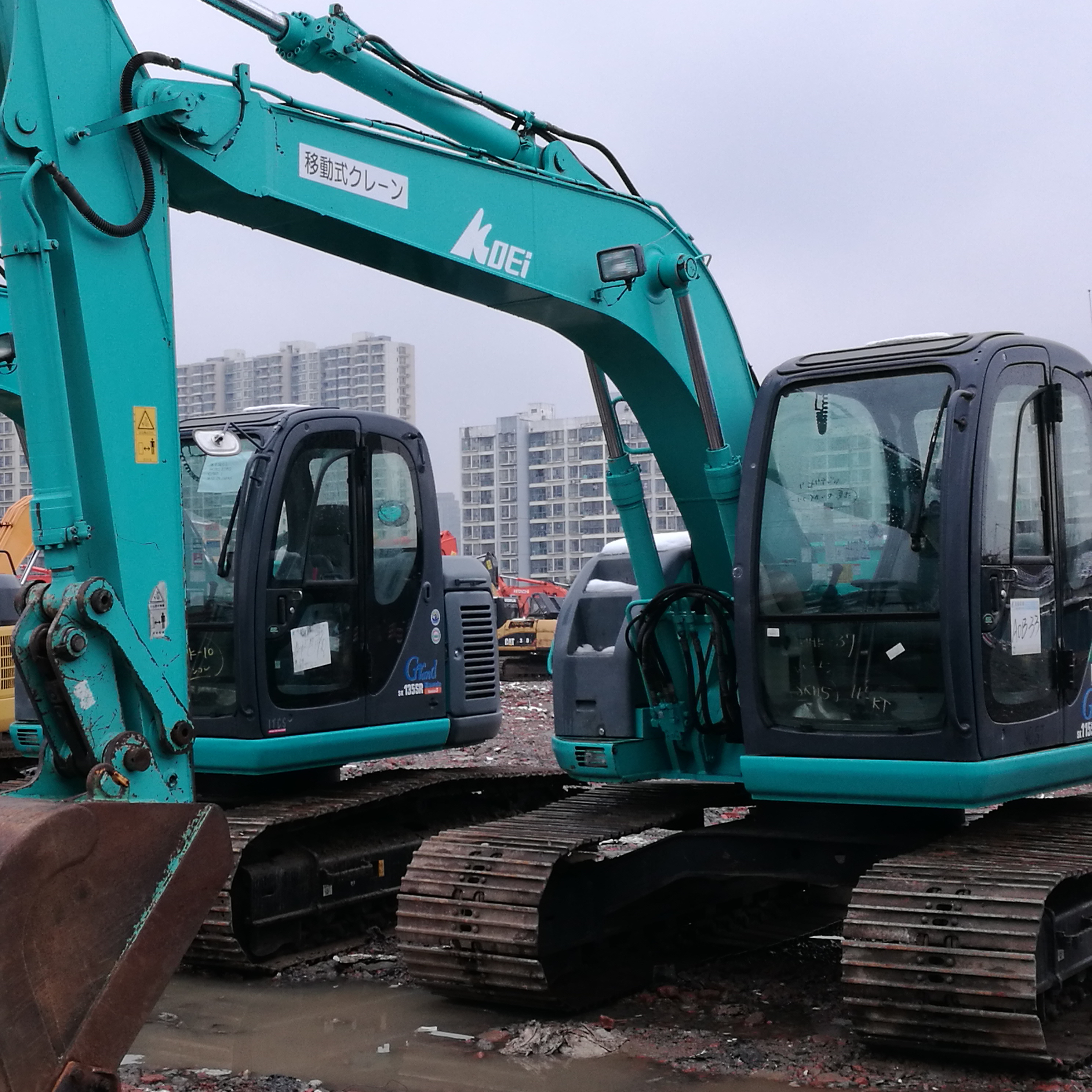 Оригинальный цвет б/у экскаватор Kobelco SK115 на продажу, оригинал из Японии