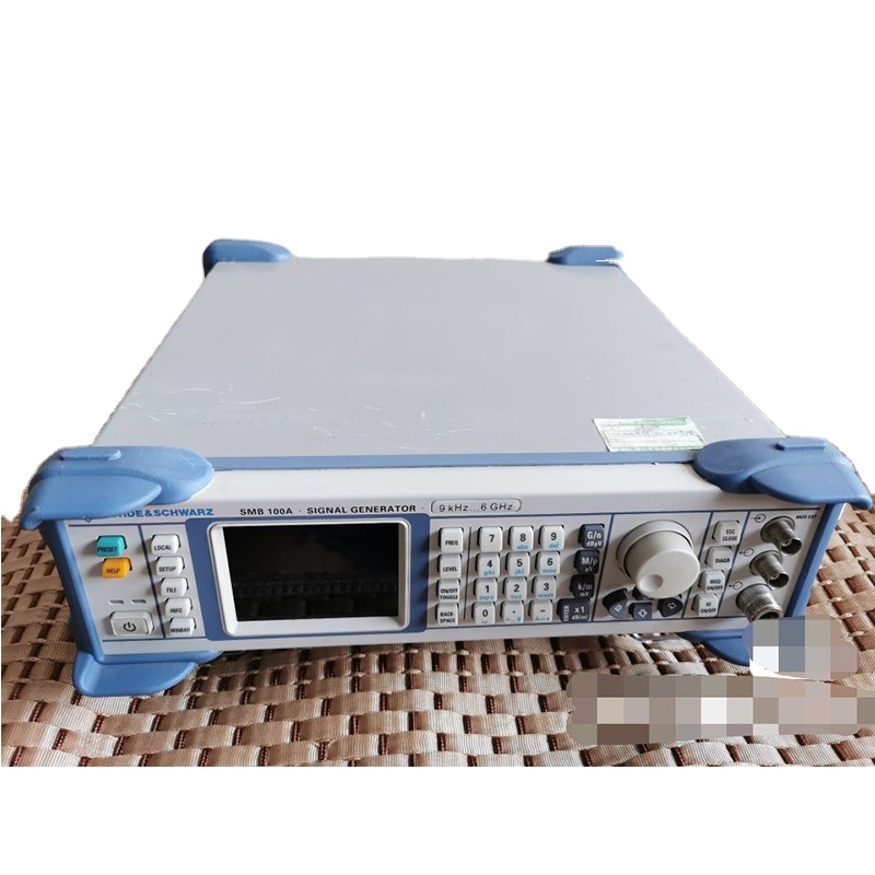 Генератор сигналов R & S ROHDE & Шварц SMB100A, от 9 кГц до 6 ГГц