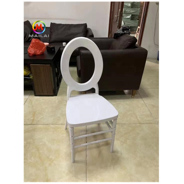 Plastic wedding chair with hollow backrest design