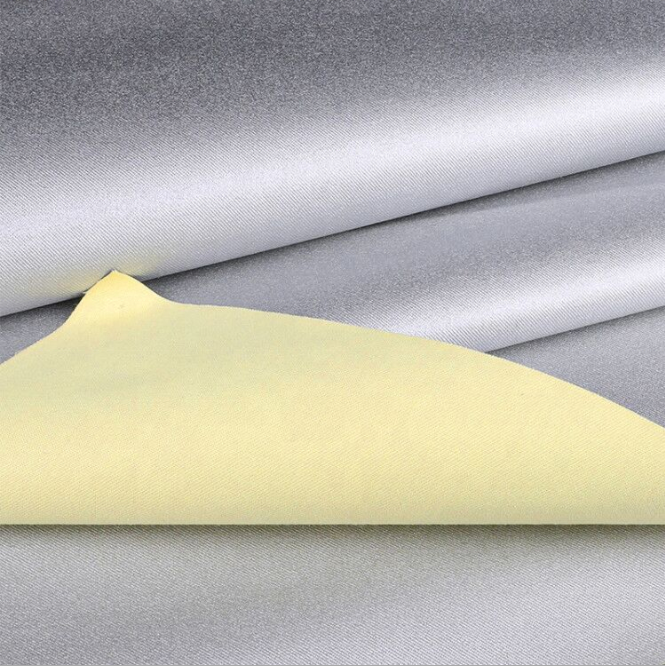 Manufacturer Supply Aluminized Aramid Heat Resistant Water-repellent Aramid Silver Coated Cloth