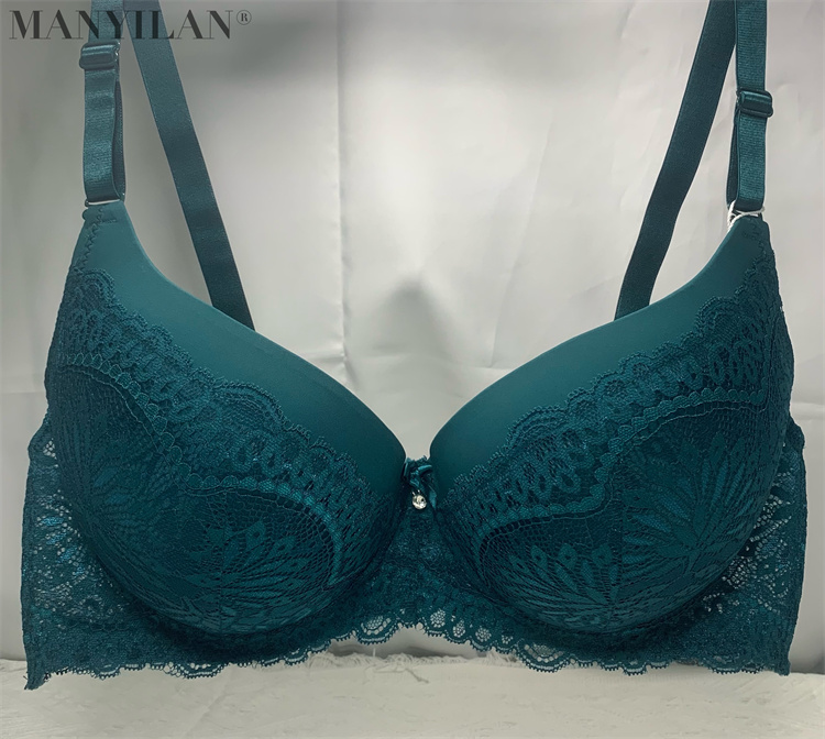 Guangzhou factory directly sell sexy lace bra set D Cup push-up breathable women underwear set