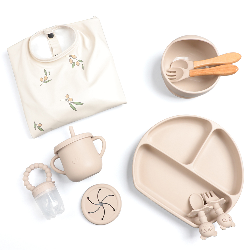 Eversoul ODM Kids Dining Free Baby Feeding Set Bibs Plates Bowls Spoons Baby Supplies Kids Accessories Silicone Baby Products