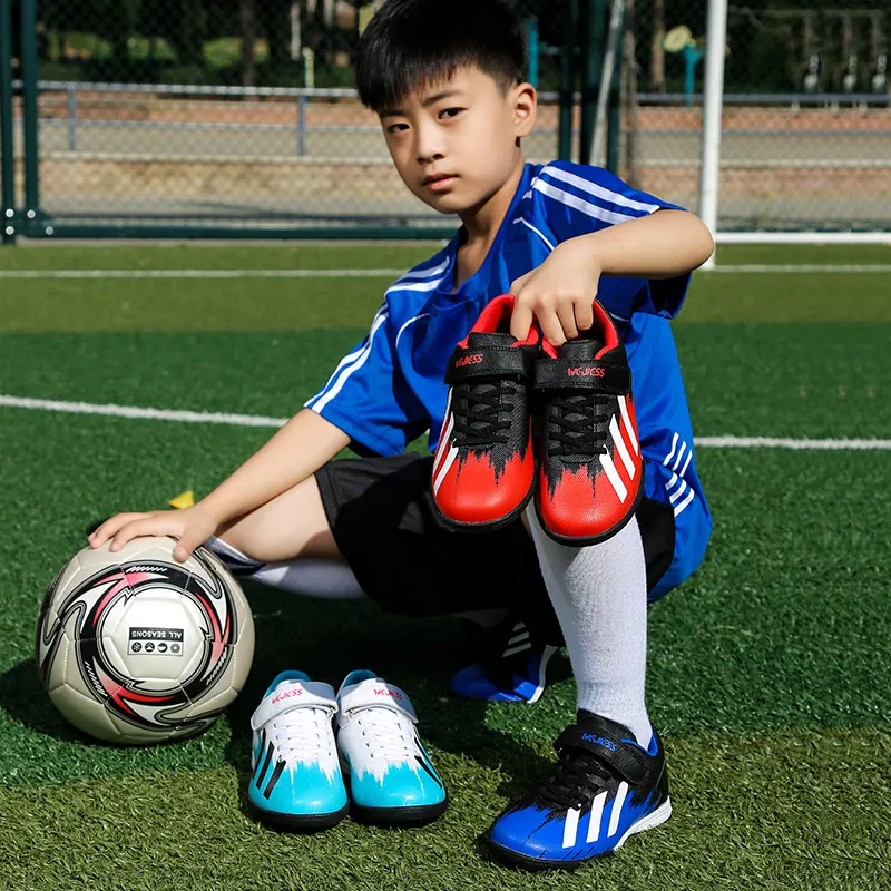 Custom Sport Shoes Factory Long Spike Soccer Shoes OEM Ankle Sock Boots Football Boots Training Football Soccer Shoes For Kids