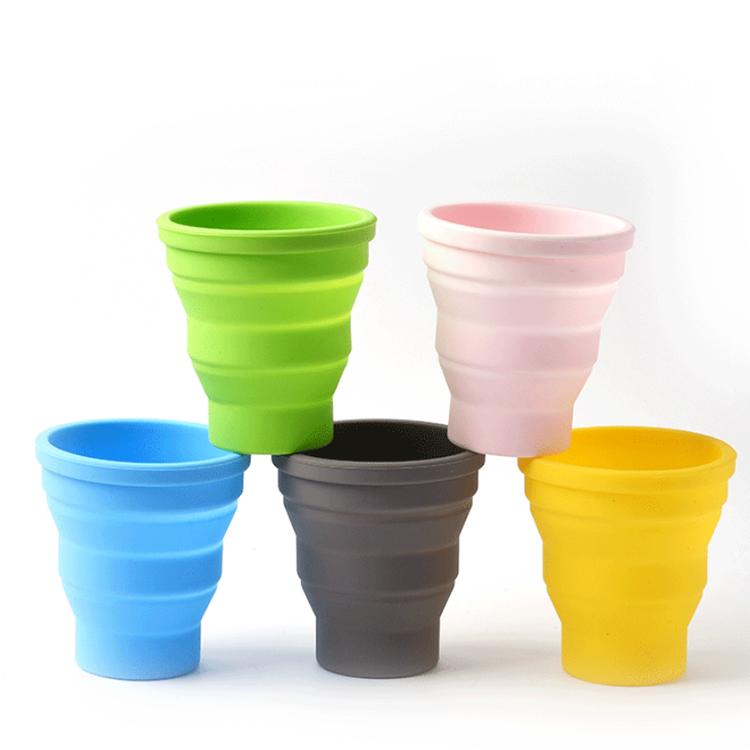 Factory customized silicone folding outdoor travel telescopic portable sports mouthwash cup with lid silicone cup