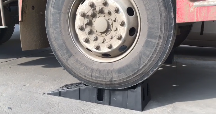 Мини пластиковый Heavy Duty портативный гараж на открытом воздухе низкий профиль автомобиль сервис пандусы для замены масла