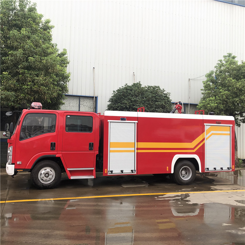 Пожарная машина с левым рулем 4x2 кабины на продажу