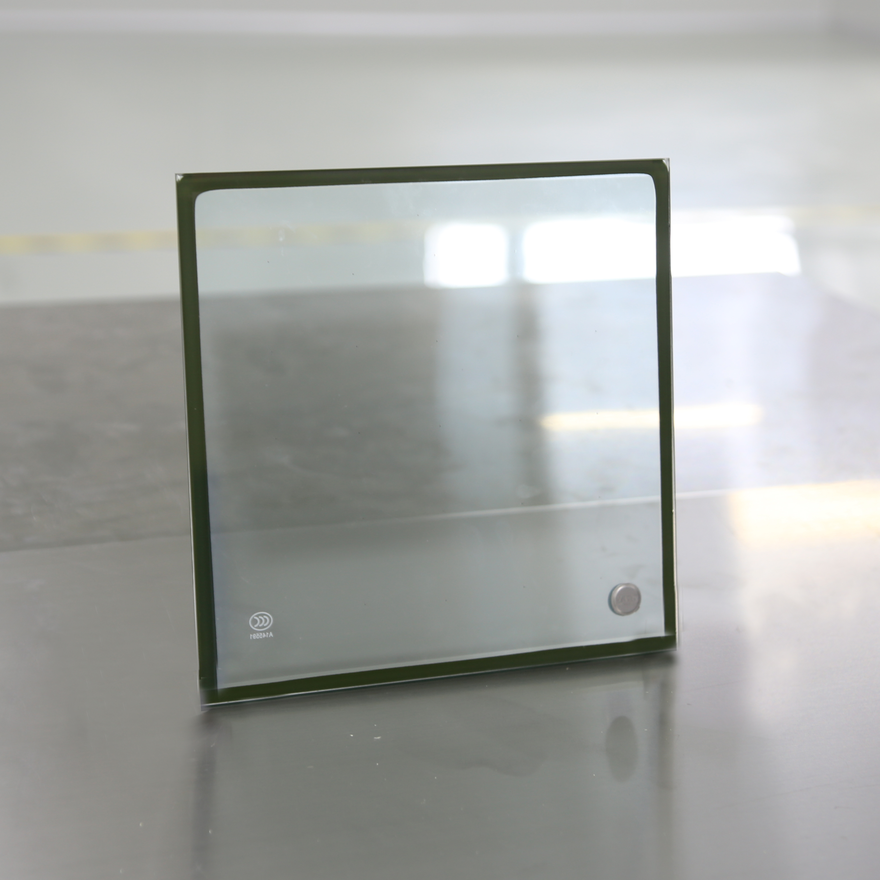 vacuum glass