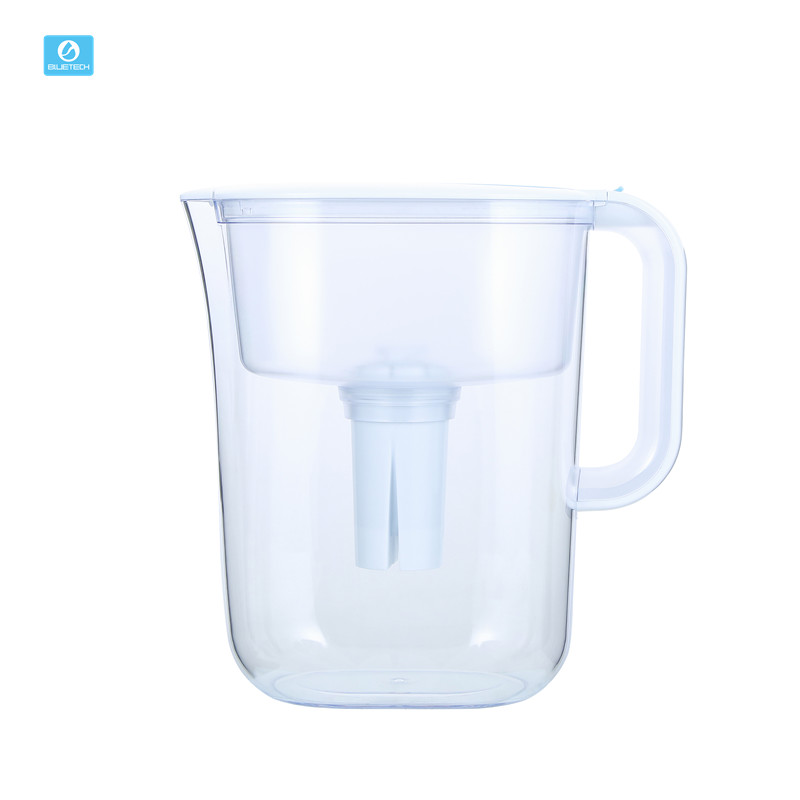 Household 10 cup water filter with activated carbon filter replacement cartridge