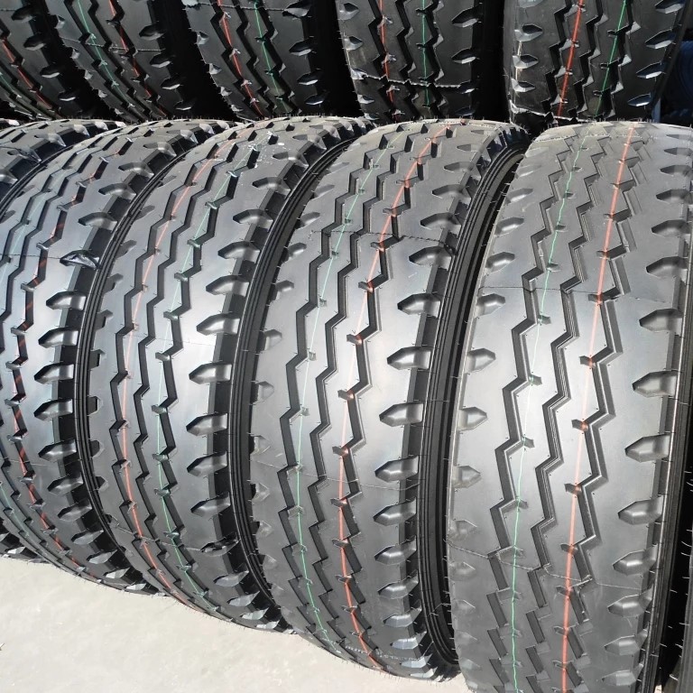 Шина для тяжелого самосвала 315-80r22.5-18pr (модель шины для грузовика 896)