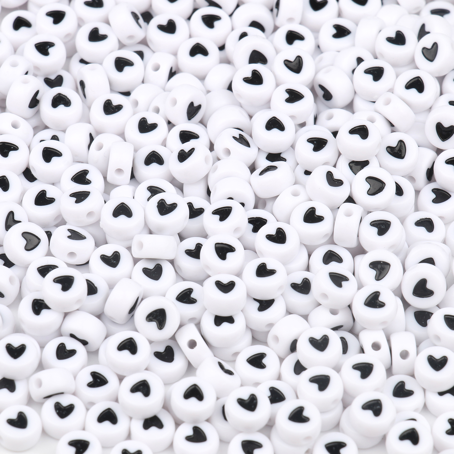 Wholesale Plastic Letter Beads 4*7mm White Round Shape Heart Pattern Acrylic Beads for Jewelry Making DIY
