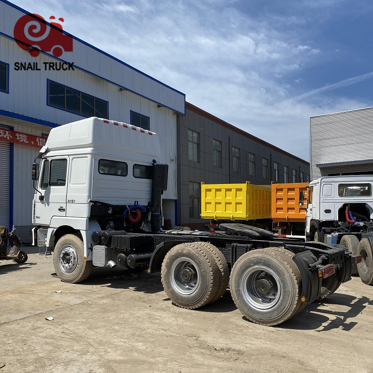 Лучшая цена Shacman Delong модель 6x4 тракторный грузовик на продажу