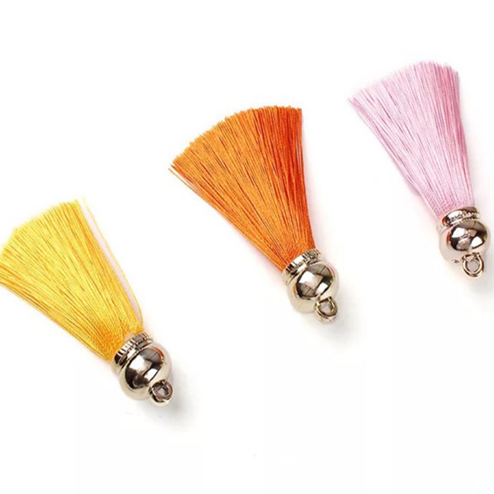 Factory price popular design small wholesale boho tassel