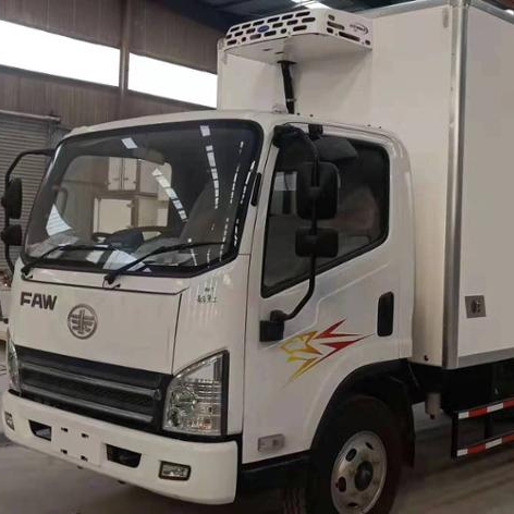 Небольшой Холодильный грузовик 4x2 FAW со склада на продажу